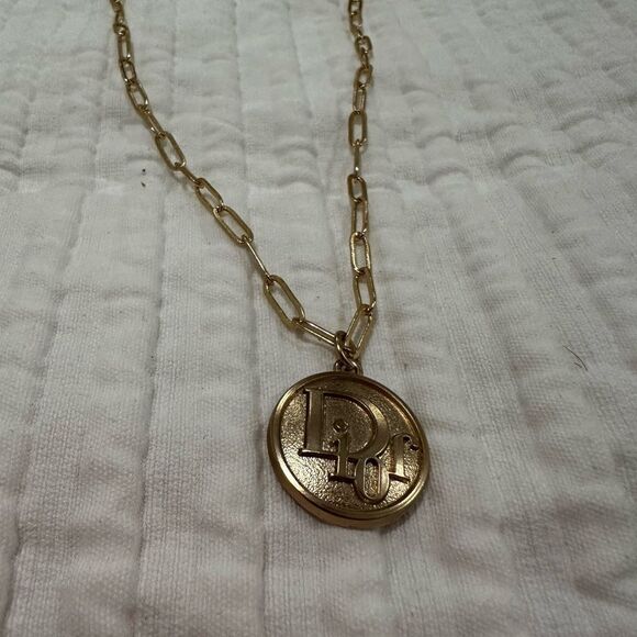 Dior zipper pull on a chain - Picture 6 of 6